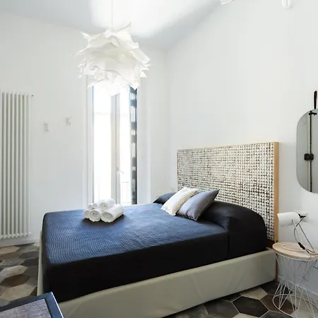 Navigli - Vigevano 45 & Casale 3a * ميلان